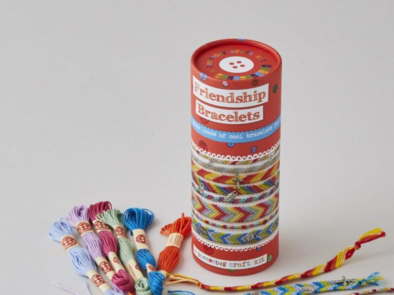 Buttonbag-friendship-bracelet-craft-kit 2