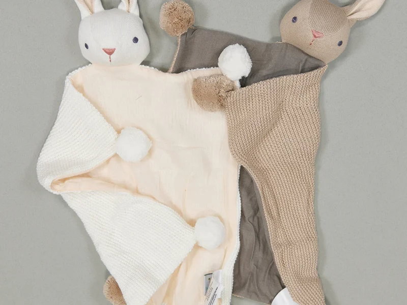 Baby Threads Bunny Organic Comfoter set 2