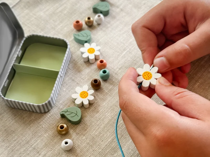 Daisy Bracelet Gift Kit